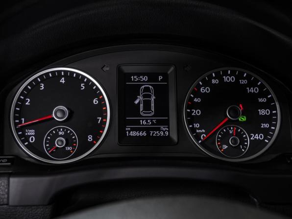 Volkswagen Tiguan I Рестайлинг с пробегом 2015 года, цена 1 598 000 рублей, 148665 км, внедорожник, Автокод Объявления