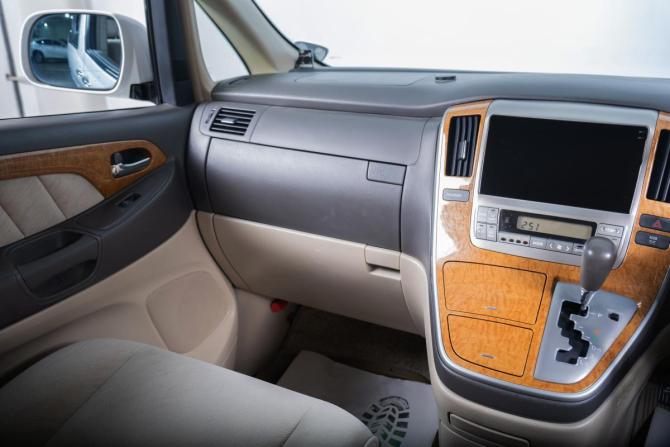 Toyota Alphard I Рестайлинг с пробегом 2007 года, цена 2 079 000 рублей, 222000 км, минивэн, Автокод Объявления