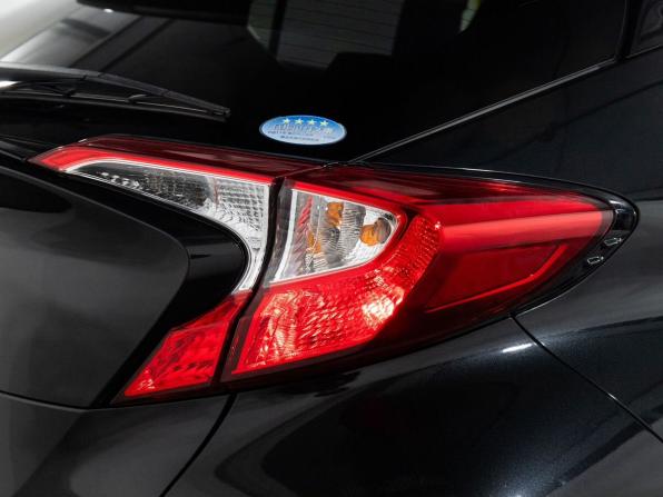 Toyota C-HR I с пробегом 2019 года, цена 1 549 500 рублей, 100800 км, внедорожник, Автокод Объявления