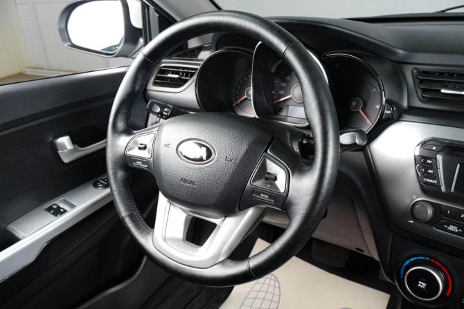 Kia Rio III с пробегом 2014 года, цена 959 000 рублей, 106700 км, хэтчбек, Автокод Объявления
