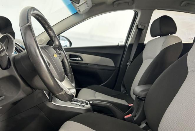 Chevrolet Cruze I Рестайлинг с пробегом 2014 года, цена 990 000 рублей, 173646 км, хэтчбек, Автокод Объявления