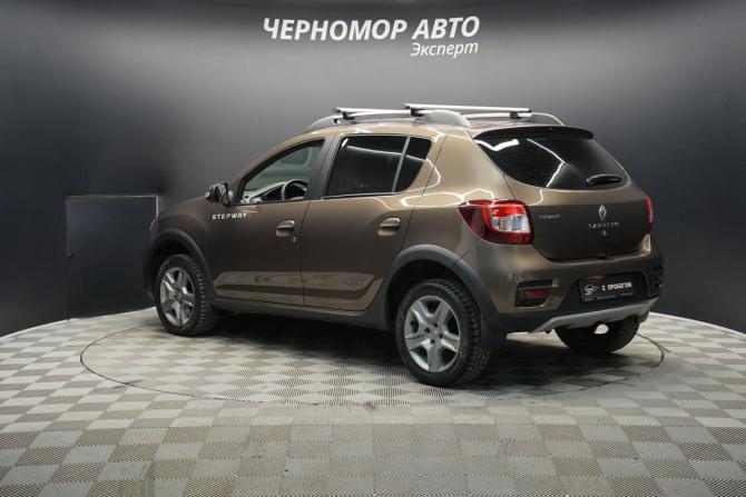 Renault Sandero II Рестайлинг с пробегом 2018 года, цена 1 255 000 рублей, 68487 км, хэтчбек, Автокод Объявления