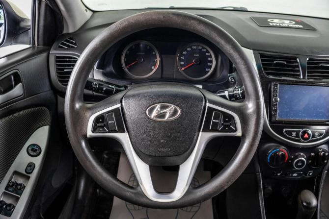 Hyundai Solaris I с пробегом 2012 года, цена 529 000 рублей, 255234 км, седан, Автокод Объявления