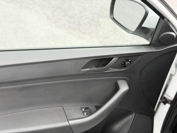Skoda Rapid I с пробегом 2015 года, цена 900 000 рублей, 139806 км, лифтбек, Автокод Объявления