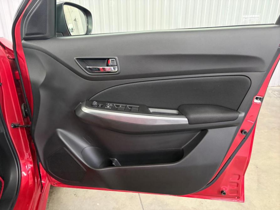 Suzuki Swift V Рестайлинг Краснодар  - изображение 16
