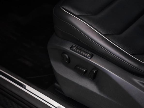 Volkswagen Tiguan II с пробегом 2019 года, цена 2 499 000 рублей, 186869 км, внедорожник, Автокод Объявления