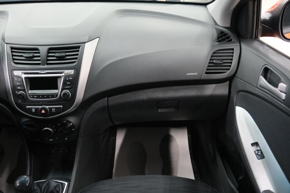 Hyundai Solaris I Рестайлинг Омск  - изображение 19