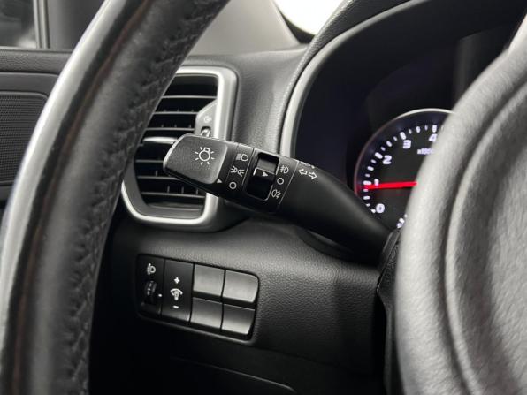 Kia Sportage IV Рестайлинг с пробегом 2021 года, цена 2 489 900 рублей, 47964 км, внедорожник, Автокод Объявления