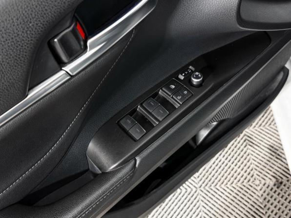 Toyota Camry VIII (XV70) Рестайлинг с пробегом 2021 года, цена 2 890 000 рублей, 114344 км, седан, Автокод Объявления