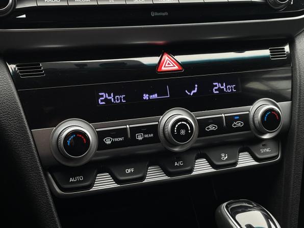 Hyundai Elantra VI (AD) Рестайлинг с пробегом 2019 года, цена 1 399 000 рублей, 172000 км, седан, Автокод Объявления