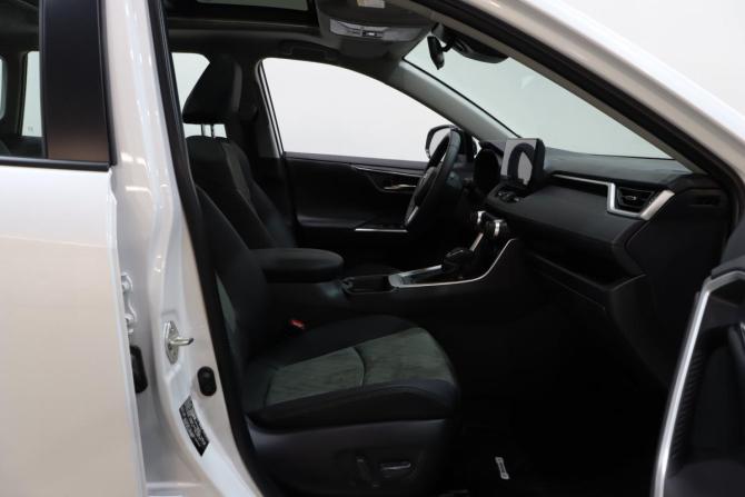 Toyota RAV4 VI (XA60) с пробегом 2025 года, цена 4 350 000 рублей, 135 км, внедорожник, Автокод Объявления