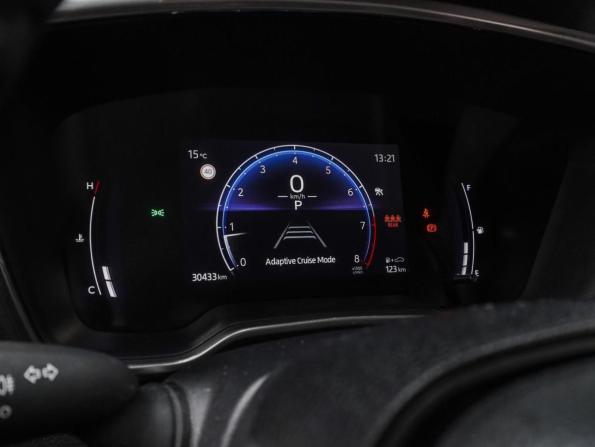 Toyota Corolla Cross I с пробегом 2023 года, цена 3 799 000 рублей, 30433 км, внедорожник, Автокод Объявления