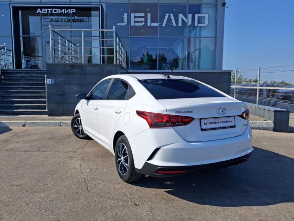 Hyundai Solaris II Рестайлинг с пробегом 2021 года, цена 1 600 000 рублей, 72000 км, седан, Автокод Объявления