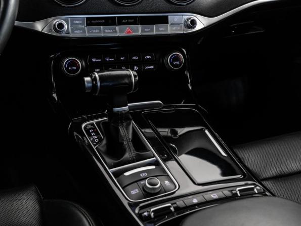 Kia Stinger I с пробегом 2019 года, цена 2 099 000 рублей, 167357 км, лифтбек, Автокод Объявления