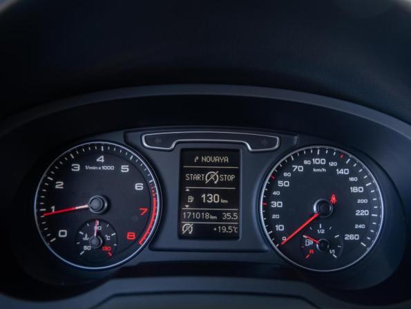 Audi Q3 I (8U) с пробегом 2014 года, цена 1 649 000 рублей, 171018 км, внедорожник, Автокод Объявления