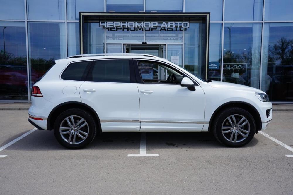 Volkswagen Touareg II Рестайлинг Крым  - изображение 6