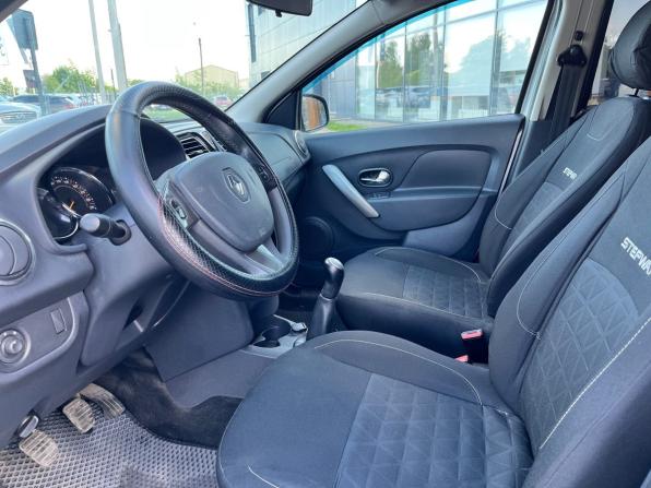 Renault Sandero II с пробегом 2016 года, цена 950 000 рублей, 125880 км, хэтчбек, Автокод Объявления