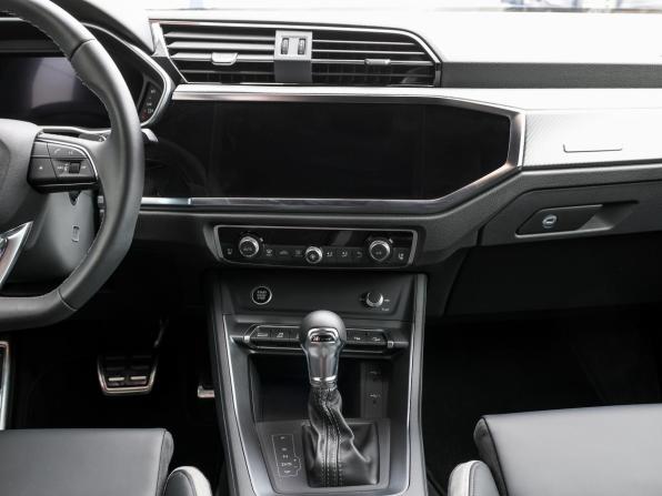 Audi Q3 II (F3) с пробегом 2025 года, цена 4 998 000 рублей, 5552 км, внедорожник, Автокод Объявления