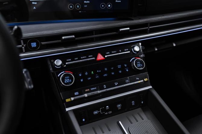 Новый Hyundai Santa Fe V (MX5) 2026 года, цена 6 070 000 рублей, внедорожник, Автокод Объявления