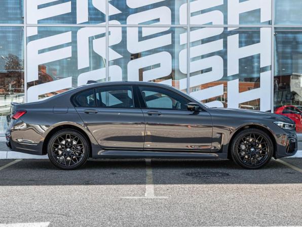 BMW 7 серии VI (G11/G12) Рестайлинг с пробегом 2021 года, цена 5 850 000 рублей, 68375 км, седан, Автокод Объявления