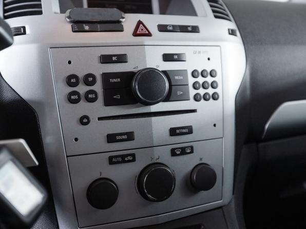 Opel Zafira B Рестайлинг с пробегом 2013 года, цена 790 000 рублей, 183565 км, компактвэн, Автокод Объявления