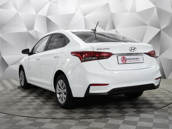 Hyundai Solaris II с пробегом 2018 года, цена 1 109 000 рублей, 151902 км, седан, Автокод Объявления