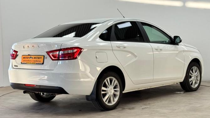 Lada (ВАЗ) Vesta I с пробегом 2017 года, цена 820 000 рублей, 72802 км, седан, Автокод Объявления