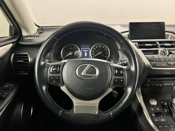 Lexus NX I с пробегом 2014 года, цена 2 176 000 рублей, 203295 км, внедорожник, Автокод Объявления