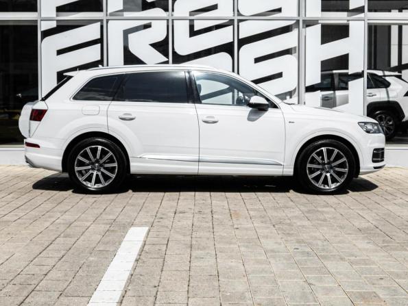 Audi Q7 II (4M) с пробегом 2018 года, цена 3 766 000 рублей, 242809 км, внедорожник, Автокод Объявления
