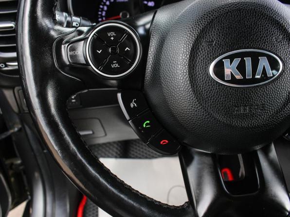Kia Soul II Рестайлинг с пробегом 2017 года, цена 1 460 600 рублей, 74531 км, хэтчбек, Автокод Объявления