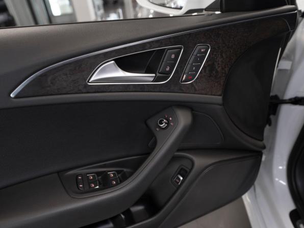 Audi A6 IV (C7) Рестайлинг с пробегом 2018 года, цена 2 880 000 рублей, 66280 км, седан, Автокод Объявления