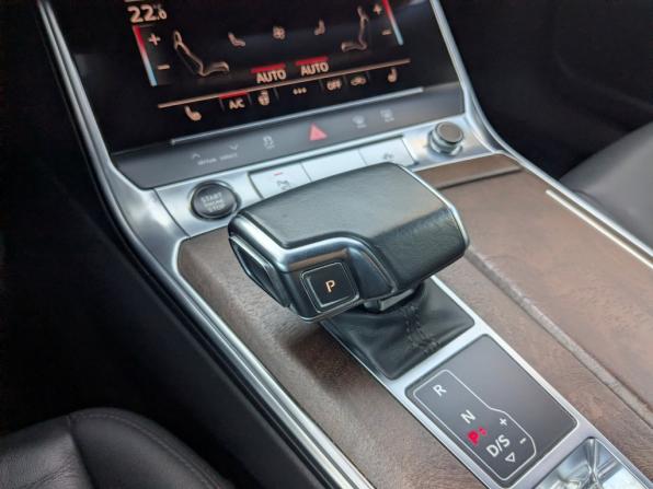 Audi A6 V (C8) с пробегом 2021 года, цена 3 400 000 рублей, 136720 км, седан, Автокод Объявления