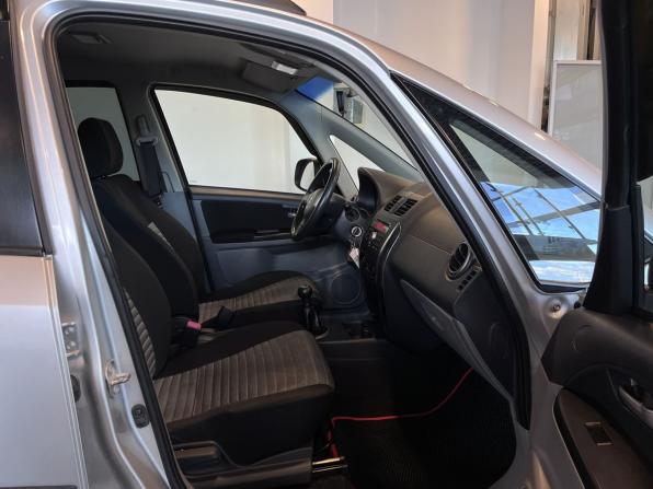 Suzuki SX4 I (Classic) Рестайлинг с пробегом 2012 года, цена 685 000 рублей, 173483 км, хэтчбек, Автокод Объявления