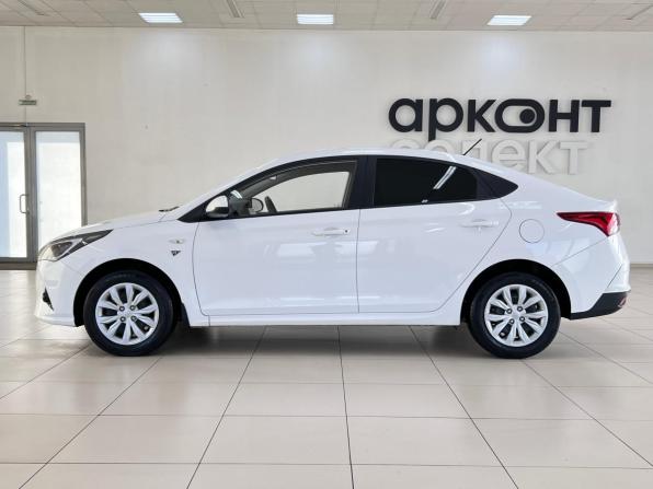 Hyundai Solaris II Рестайлинг с пробегом 2021 года, цена 1 850 000 рублей, 40000 км, седан, Автокод Объявления