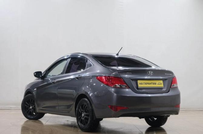 Hyundai Solaris I Рестайлинг с пробегом 2015 года, цена 989 000 рублей, 212000 км, седан, Автокод Объявления