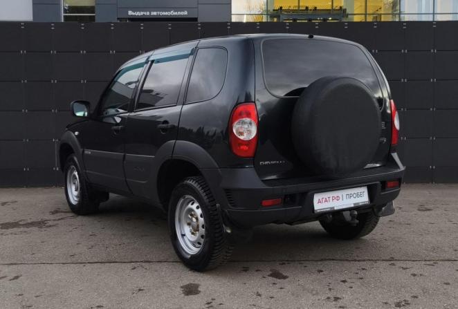 Chevrolet Niva I Рестайлинг с пробегом 2017 года, цена 739 000 рублей, 95000 км, внедорожник, Автокод Объявления