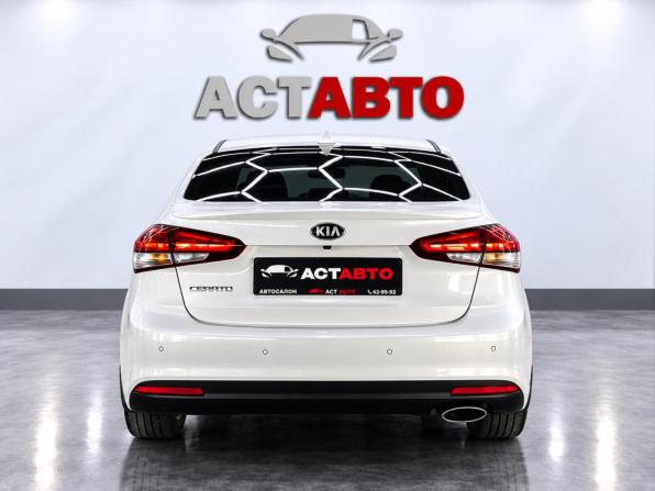 Kia Cerato III Рестайлинг (Classic) с пробегом 2018 года, цена 1 597 000 рублей, 127727 км, седан, Автокод Объявления
