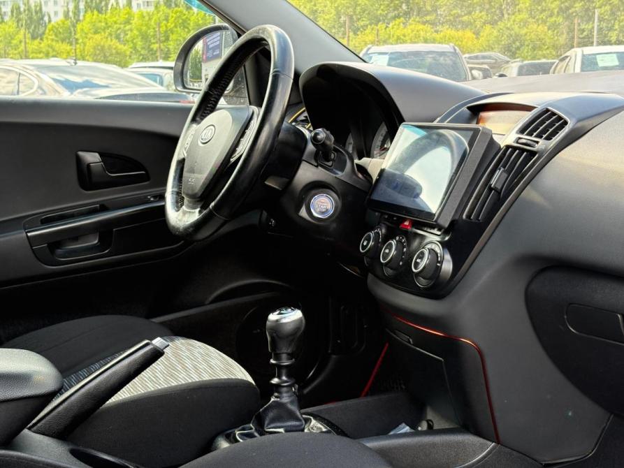 Kia Ceed I Альметьевск  - изображение 13