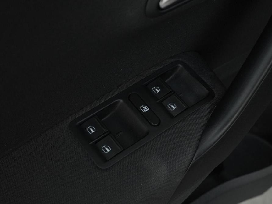 Volkswagen Polo V Рестайлинг Калининград  - изображение 18