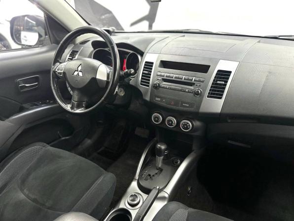 Mitsubishi Outlander II с пробегом 2008 года, цена 1 279 900 рублей, 140118 км, внедорожник, Автокод Объявления