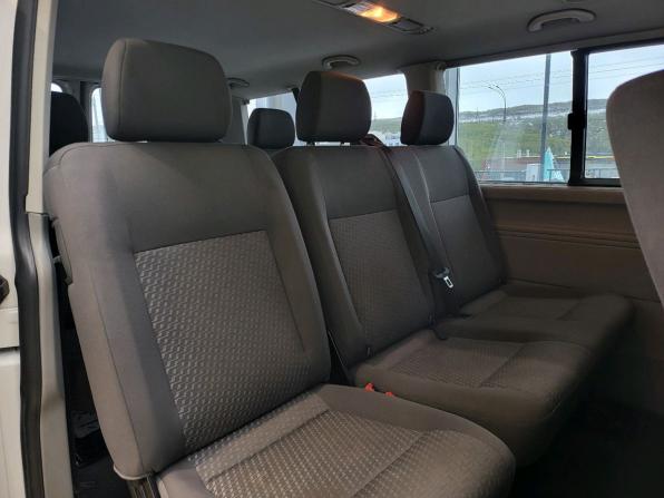 Volkswagen Caravelle T5 Рестайлинг с пробегом 2014 года, цена 1 599 000 рублей, 272000 км, минивэн, Автокод Объявления