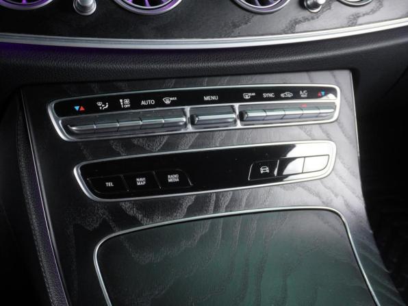 Mercedes-Benz E-Класс V (W213 S213 C238) Рестайлинг с пробегом 2020 года, цена 4 450 000 рублей, 104176 км, седан, Автокод Объявления