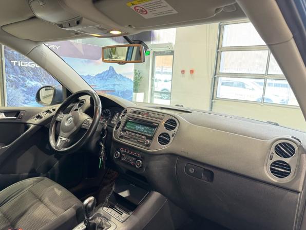 Volkswagen Tiguan I Рестайлинг с пробегом 2011 года, цена 1 090 000 рублей, 267838 км, внедорожник, Автокод Объявления