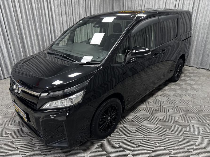 Toyota Voxy III (R80) Рестайлинг Стерлитамак  - изображение 8
