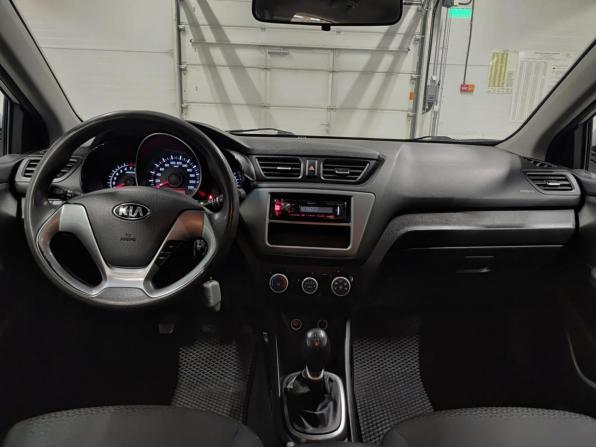 Kia Rio III Рестайлинг с пробегом 2015 года, цена 729 999 рублей, 166079 км, хэтчбек, Автокод Объявления