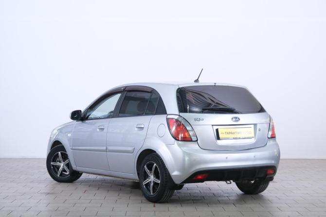 Kia Rio II Рестайлинг с пробегом 2011 года, цена 729 000 рублей, 128000 км, седан, Автокод Объявления