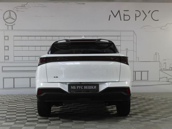 Omoda C5 II с пробегом 2026 года, цена 2 399 000 рублей, 5987 км, внедорожник, Автокод Объявления