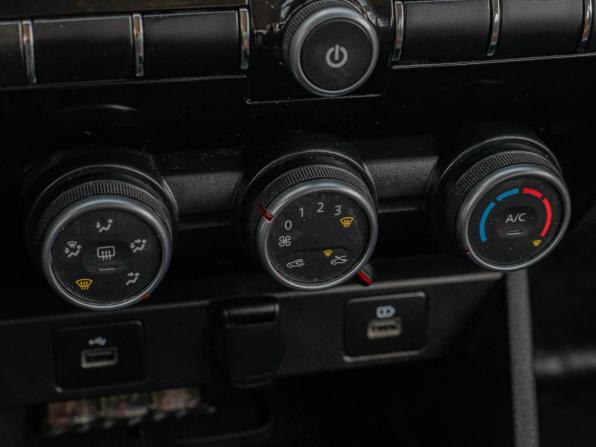 Lada (ВАЗ) Vesta I Рестайлинг (NG) с пробегом 2023 года, цена 1 272 000 рублей, 58260 км, седан, Автокод Объявления