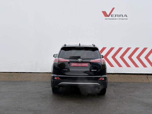 Toyota RAV4 IV (XA40) Рестайлинг с пробегом 2018 года, цена 2 500 000 рублей, 77318 км, внедорожник, Автокод Объявления
