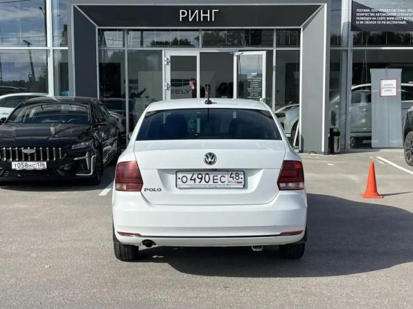 Volkswagen Polo V Рестайлинг с пробегом 2018 года, цена 1 130 000 рублей, 123367 км, седан, Автокод Объявления